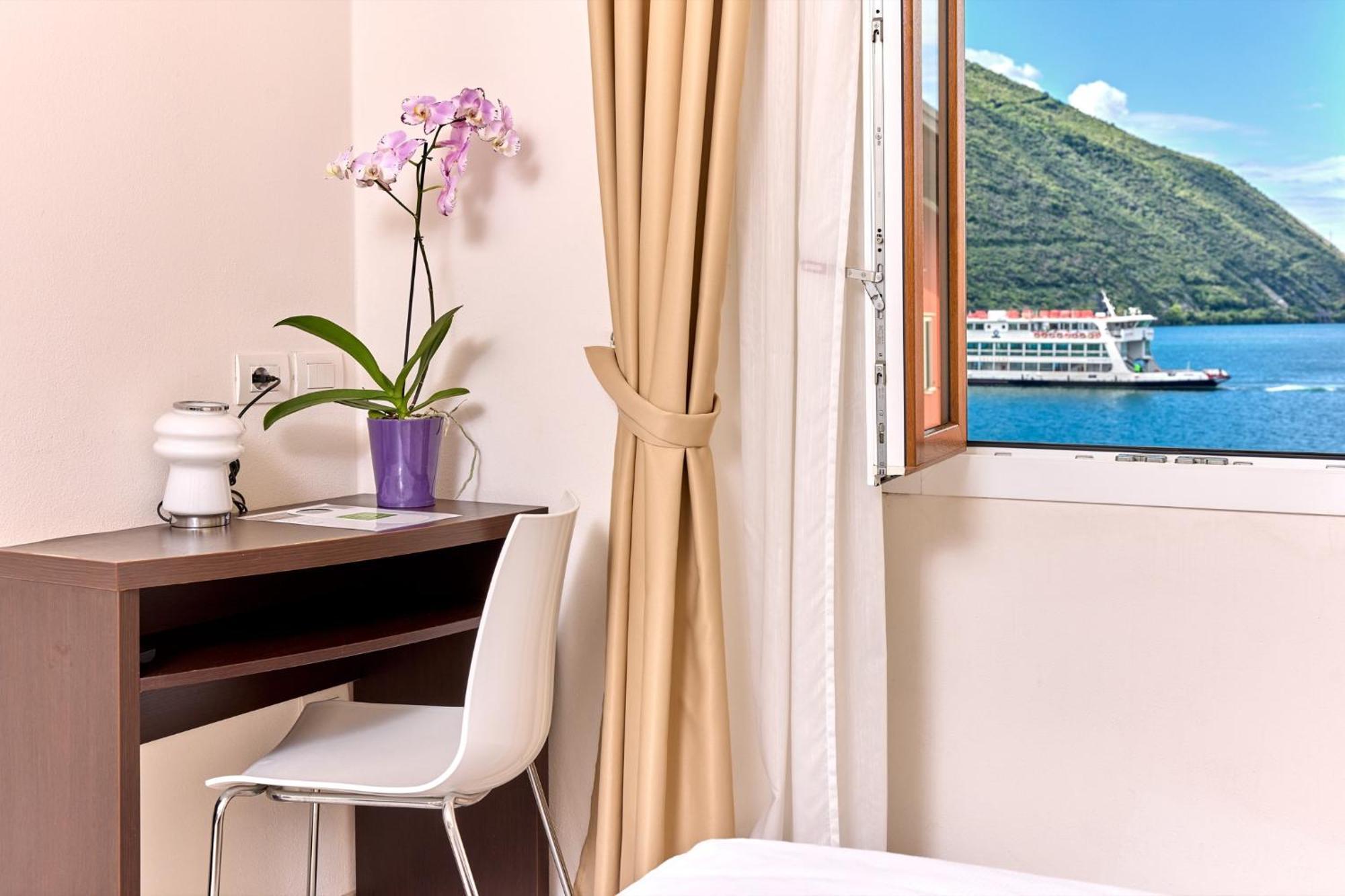 Hotel Geier Torbole Sul Garda Exterior foto